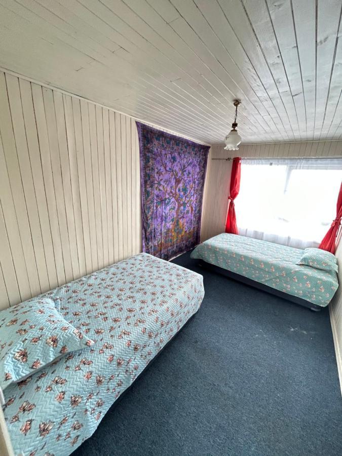Hotel Purple Fox Ancud Exterior foto